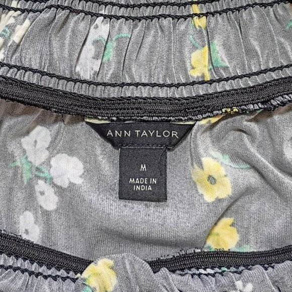 Ann Taylor Women’s M Multicolor Floral Ruched Short Sleeve Blouse Top - Picture 7 of 8